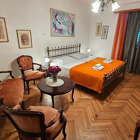 Eufrasiana Apartments Пореч Екстериор снимка