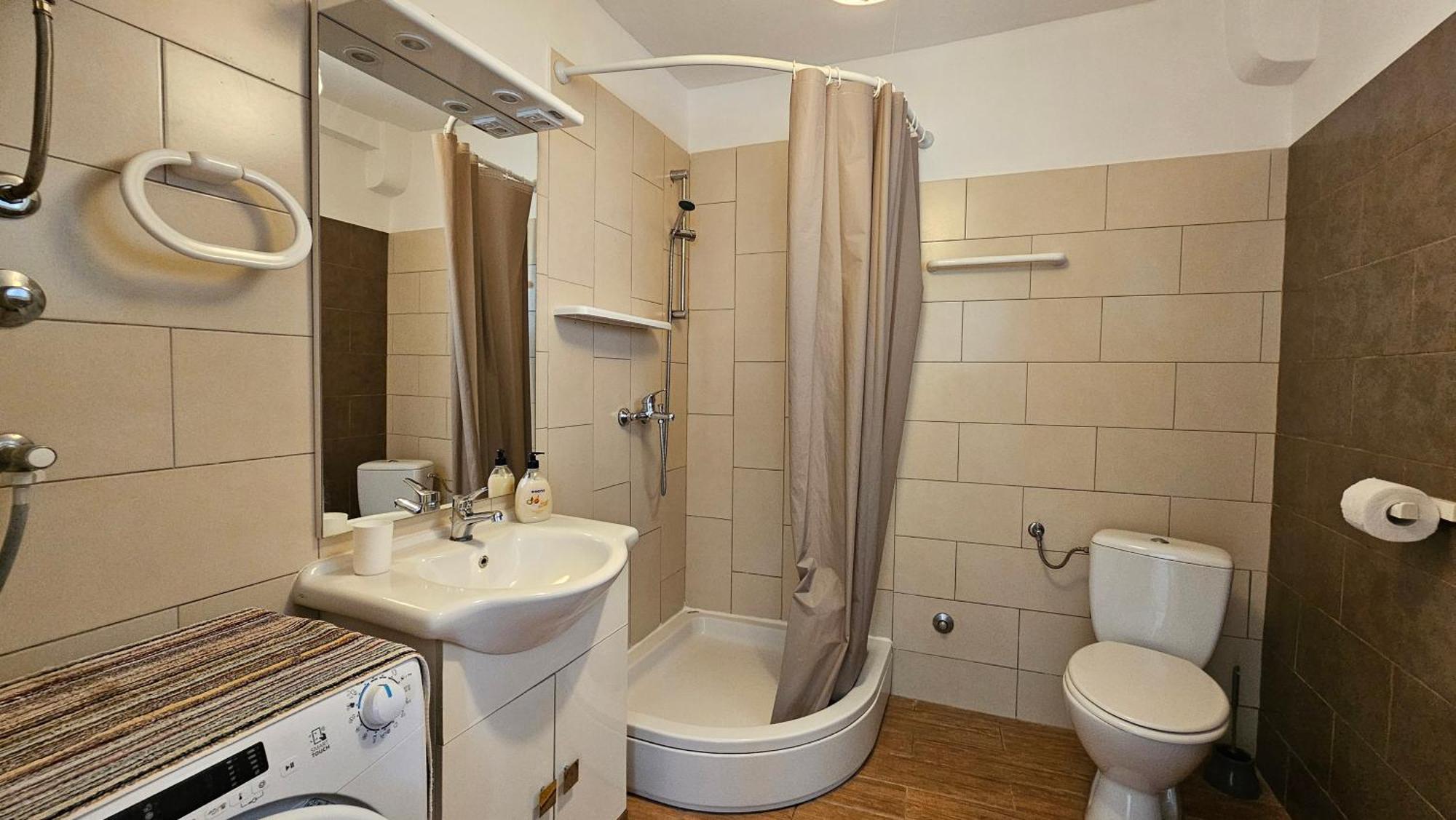 Eufrasiana Apartments Пореч Екстериор снимка